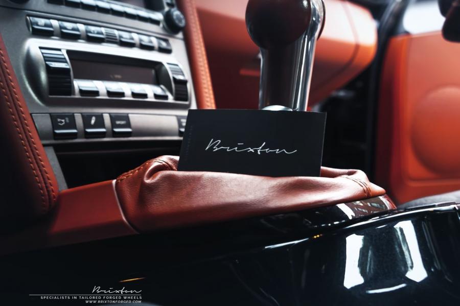Детали интерьера Porsche 911 Turbo by ReinART Design 2015 года  (фото 8 из 17)